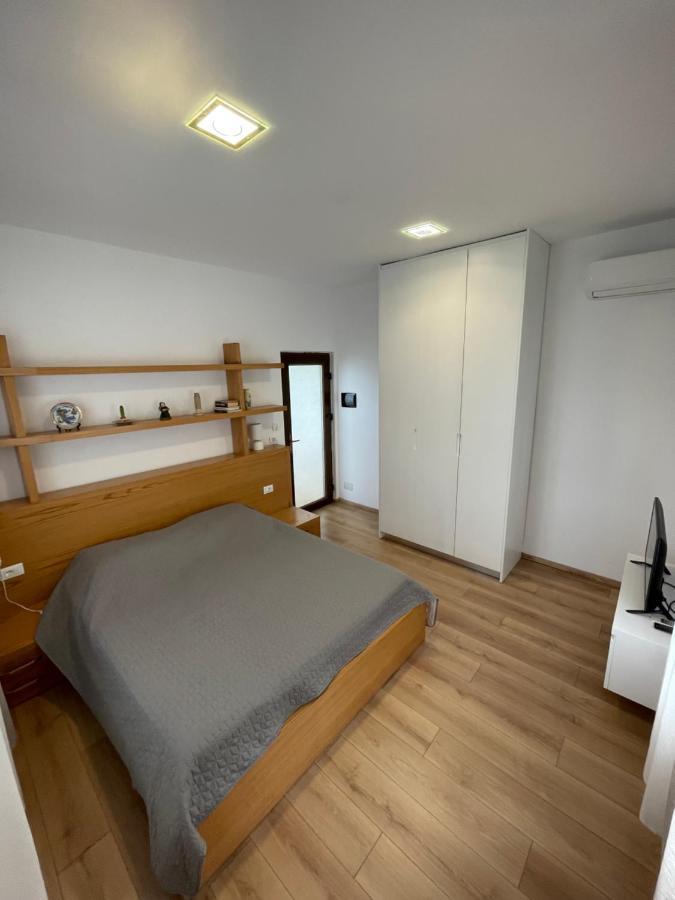 דורס Gjiri Lalzit Apartment מראה חיצוני תמונה